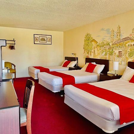 סוקורו San Miguel Inn מראה חיצוני תמונה