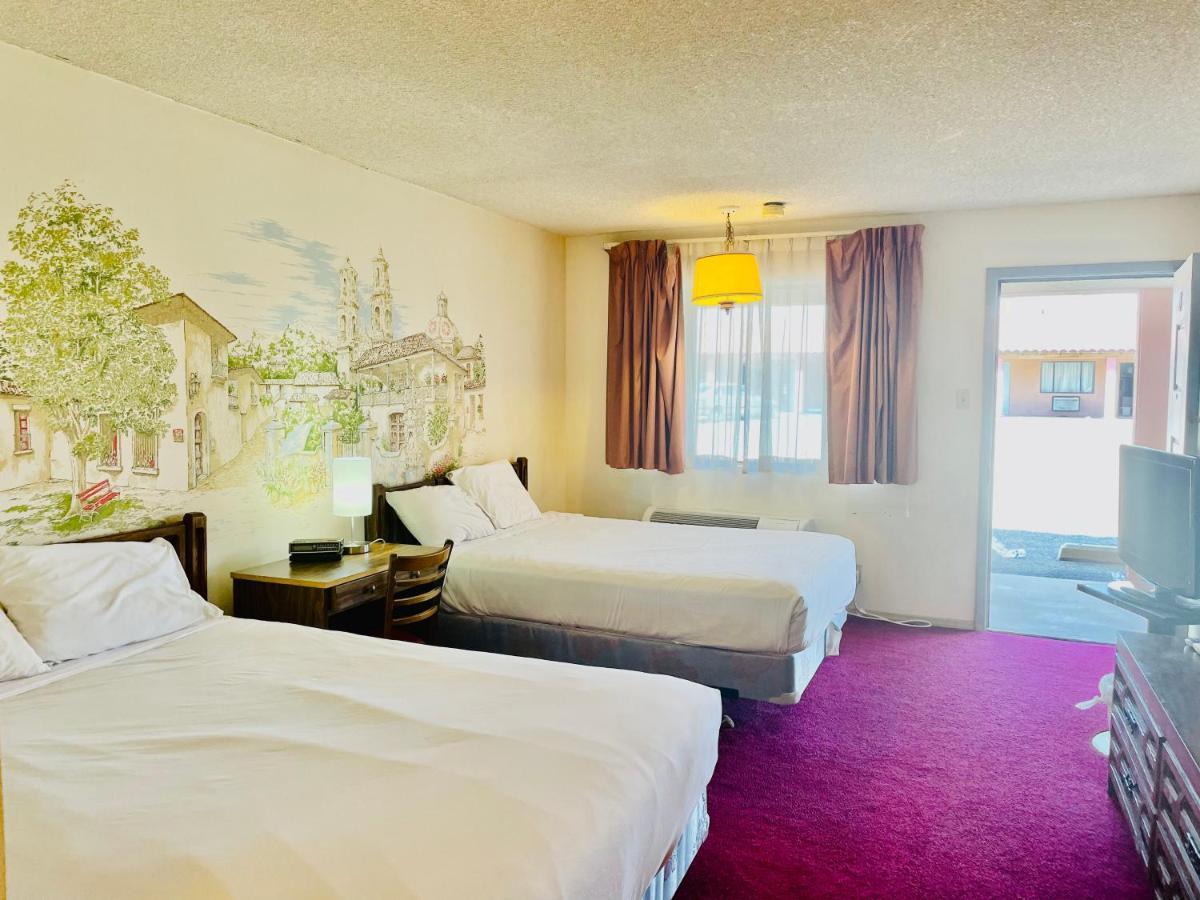 סוקורו San Miguel Inn מראה חיצוני תמונה